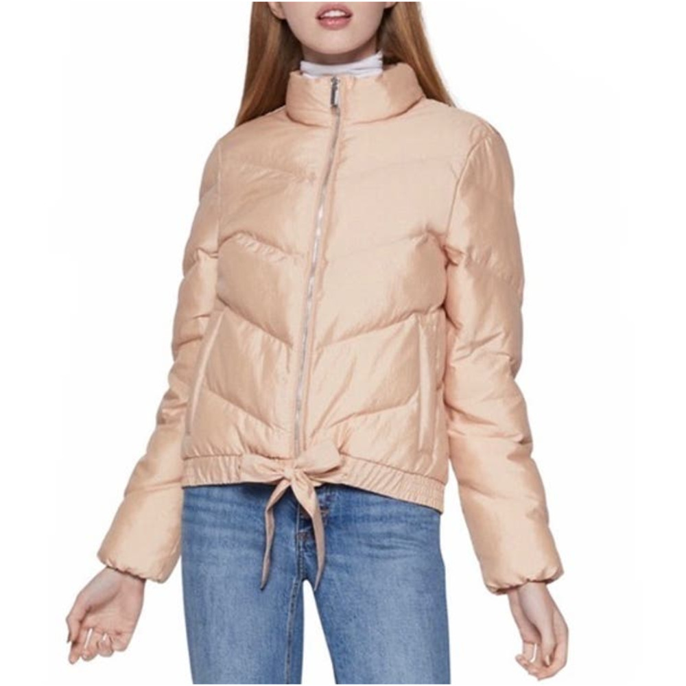 BCBGeneration Ribbon Tie Chevron‎ Quilted Puffer Jacket in Blush, Medium